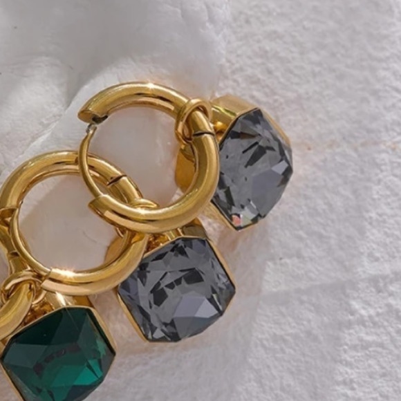 𝅺new 18k Gold Plated Huggie Geometric Dangle Hoop Earrings - Picture 10 of 15